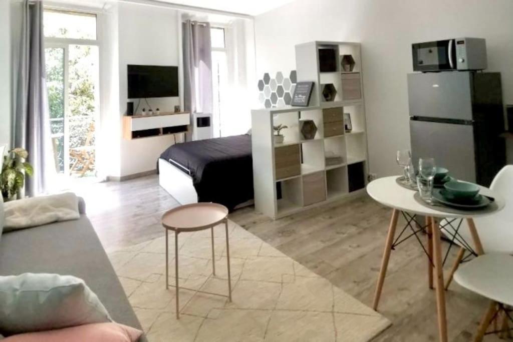 Appartement Esprit Cosy au centre historique à Toulon Extérieur photo
